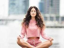 Медитация: почему эта техника необходима в ритме мегаполиса
