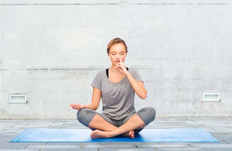 
            Йога от стресса: лучшие способы победить тревогу и стресс          