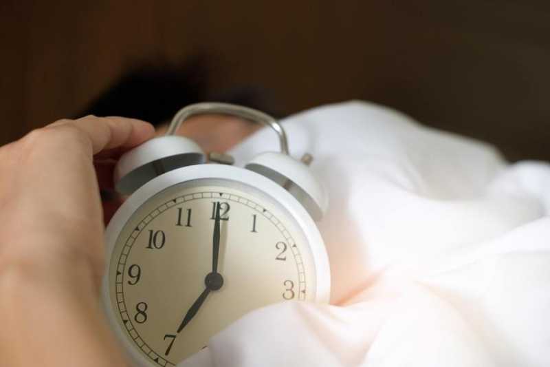 Почему возникает бессонница, и как научиться быстро засыпать