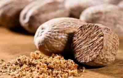 Мускатный орех: польза и вред Мускатный орех — популярная специя.Он имеет тёплый, слегка ореховый…