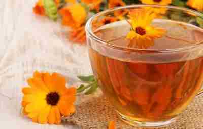 АРОМАТНЫЙ ЧАЙ ДЛЯ ПЕЧЕНИ Травяной чай из календулы с семенами моркови хорошо помогает при…