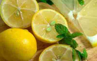 Эффективные средства для лечения боли в горле и других симптомов простуды. ⃣ Лимон. Помогает…