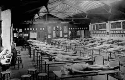 Анатомический класс Медицинского колледжа в Чикаго, 1900 год