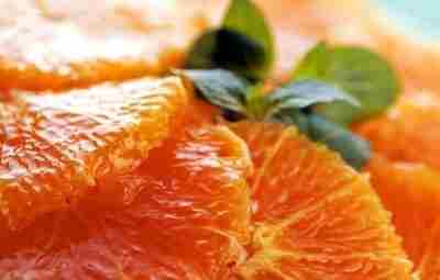 8 секретов апельсина Апельсин давно известен не только благодаря прекрасным вкусовым качествам, но и…